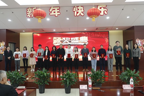 優(yōu)秀員工.JPG 優(yōu)秀員工.JPG