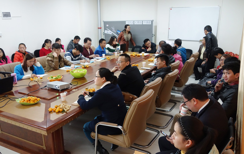 目前天度客戶沙龍已順利舉行4期，我們將一直秉承全公益、凈干貨、不推銷產(chǎn)品的理念，助力天度新老客戶開(kāi)展網(wǎng)絡(luò)營(yíng)銷和移動(dòng)互聯(lián)網(wǎng)營(yíng)銷。